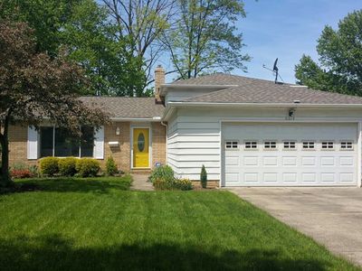 6614 Forest Glen Ave, Solon, OH, 44139