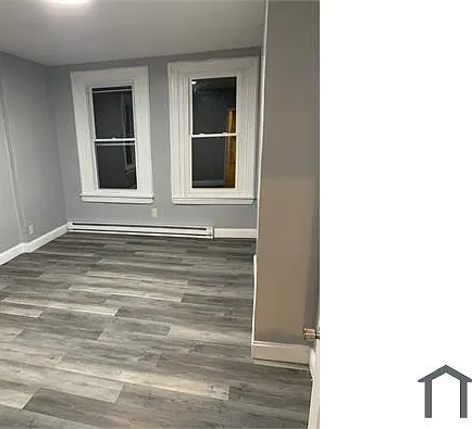 2 bed, 1000 sqft, $1,300 — Photo 3