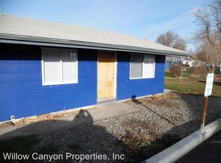 227 SE 7th St, Madras, OR 97741