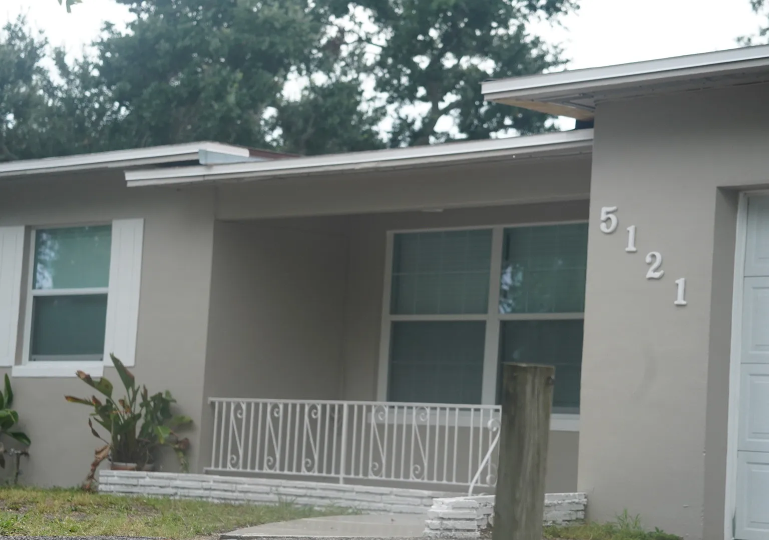 3 bed, 955 sqft, $2,500 — Photo 1