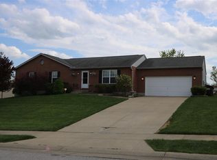 560 Rosebud Cir, Walton, KY 41094