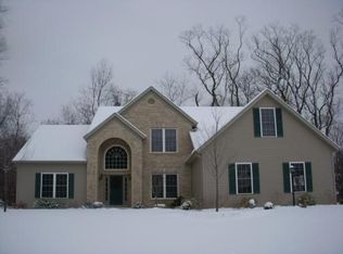 50958 Hawthorne Meadow Dr, South Bend, IN 46628