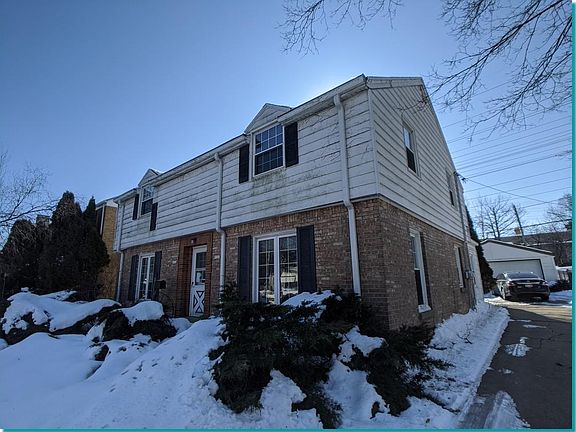 3rd image of 9121 W Hawthorne Ave #9213