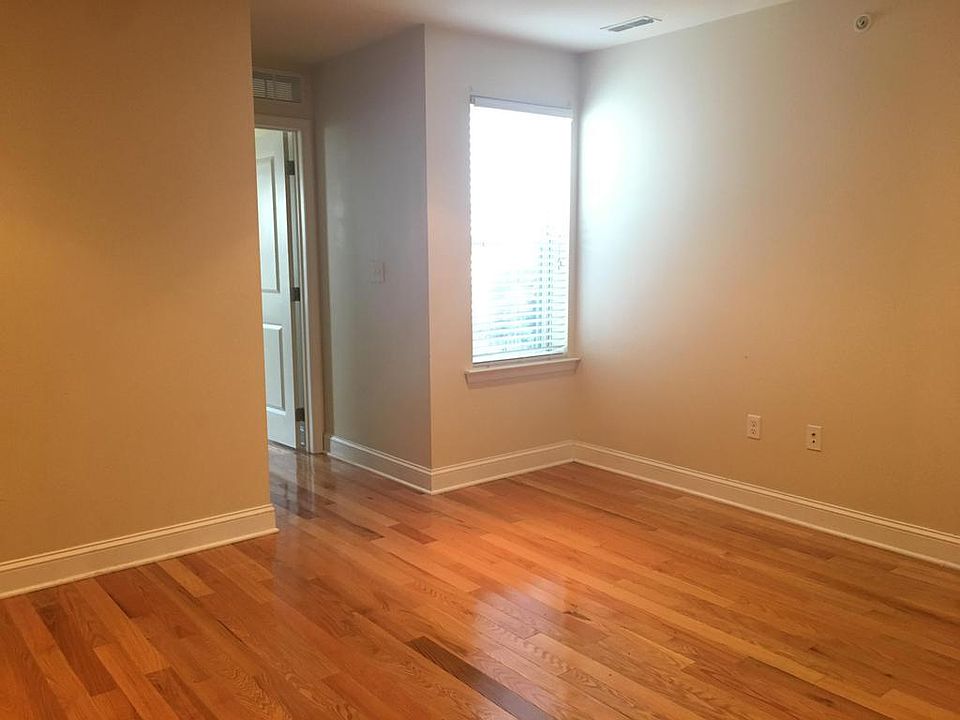 1st image of 1904 Christian St #C