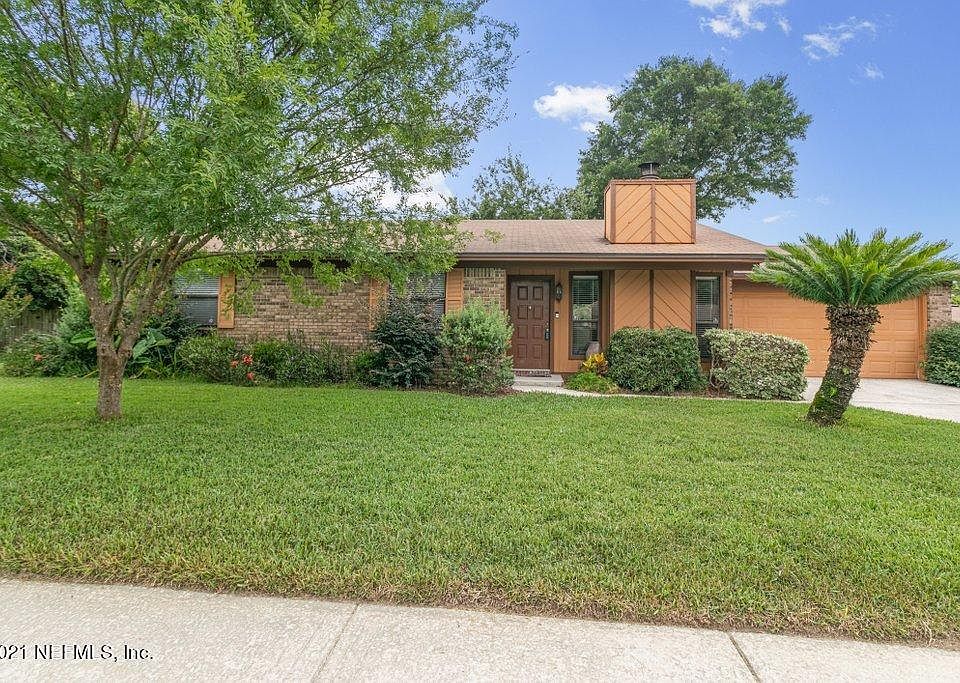 1st image of 2017 Broad Oak Dr