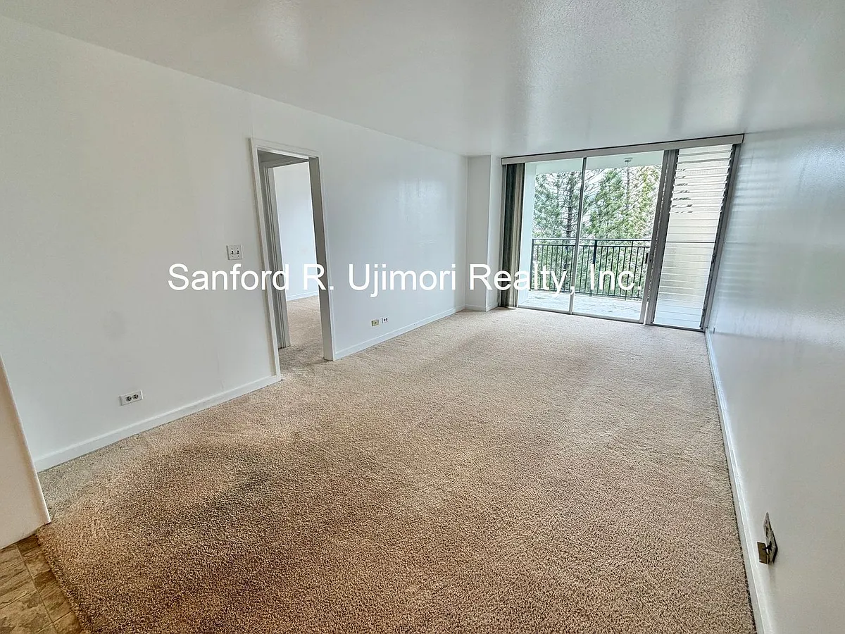 Building Photo - 1610 Kanunu St #906