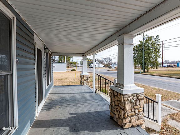 4th image of 311 Main Street