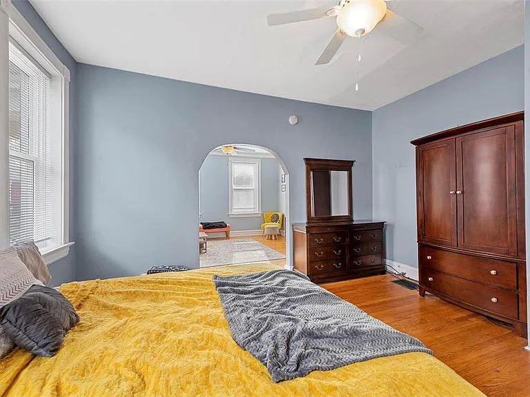 4959 Schollmeyer Ave — Photo 6
