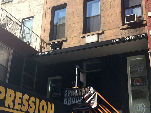 2nd image of 230 E 53rd St