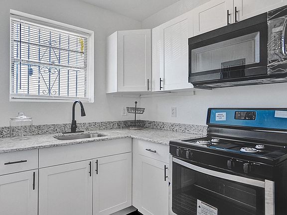 2nd image of 708 NW 4th Ave #5