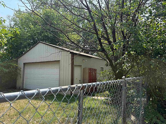 4th image of 4223 W Zoo Blvd