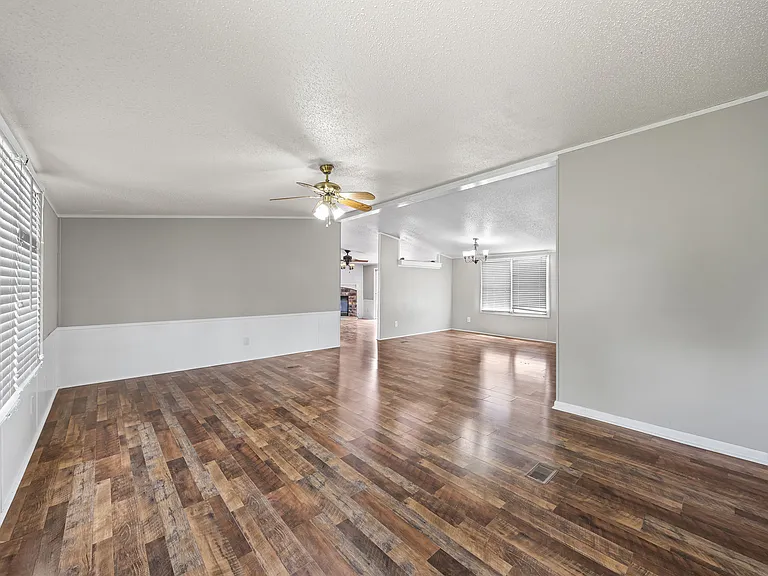 295 Tanglewood Dr — Photo 12