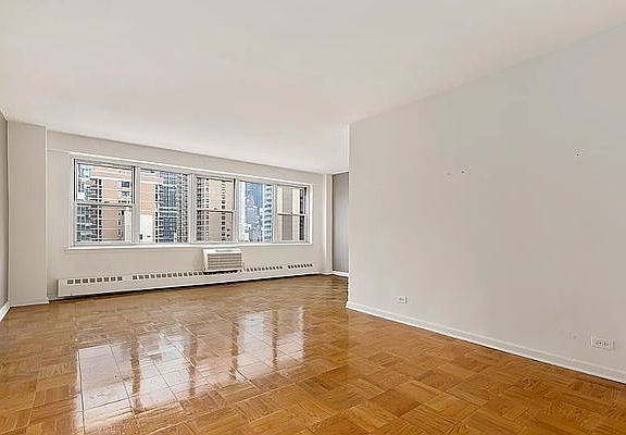 3rd image of 300 E 46th St APT 12H