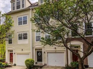 5305 Chieftain Cir, Alexandria, VA 22312
