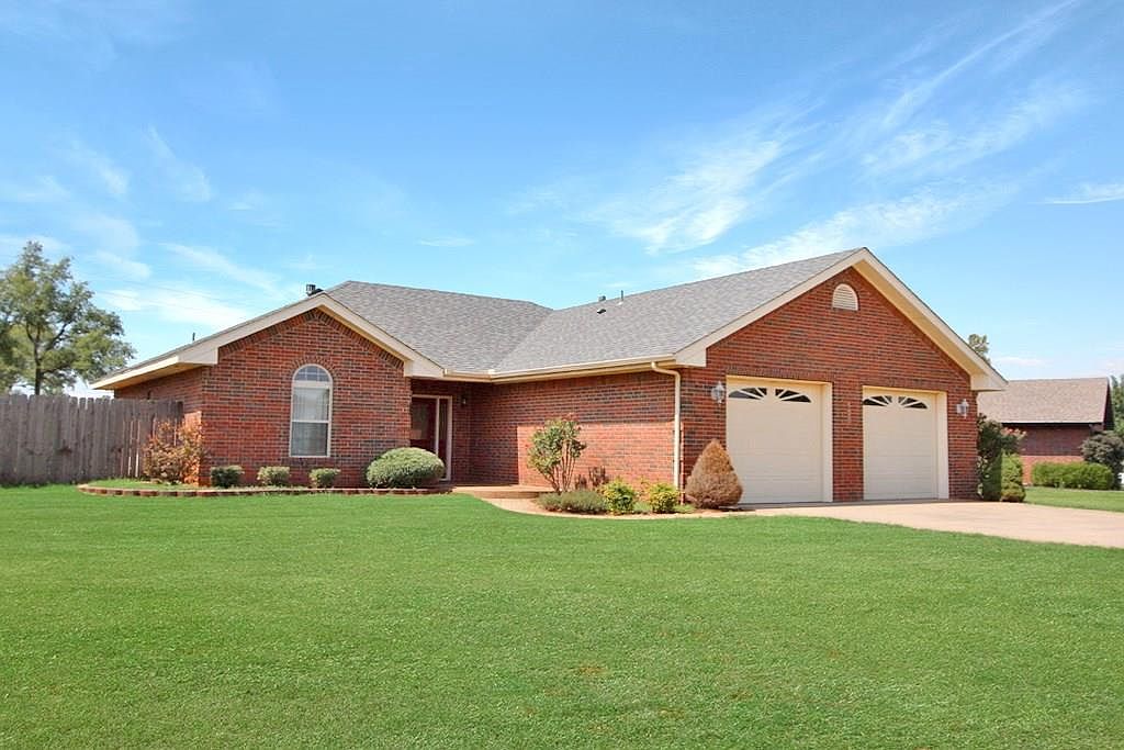128 E Bonita Dr Elk City Ok 73644 Mls 921314 Zillow