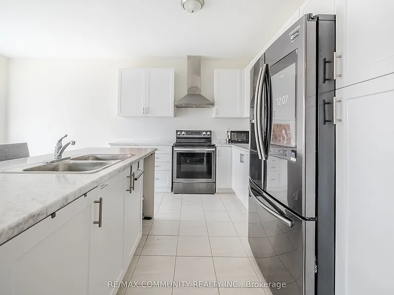 1450 Sharon Dr — Photo 9