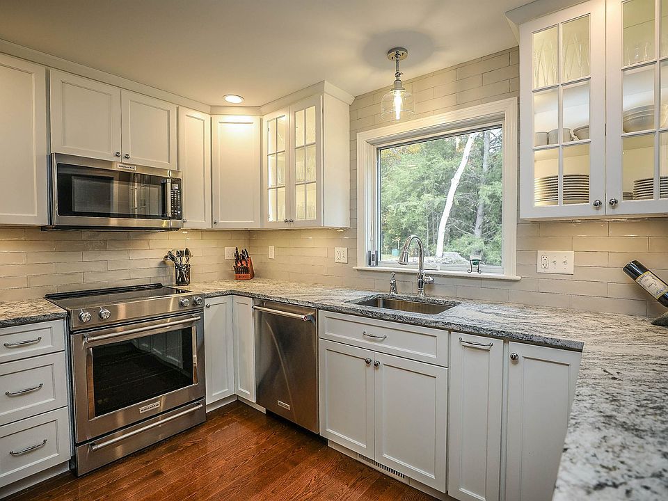 71 Quarry Circle, Milford, NH 03055 Zillow