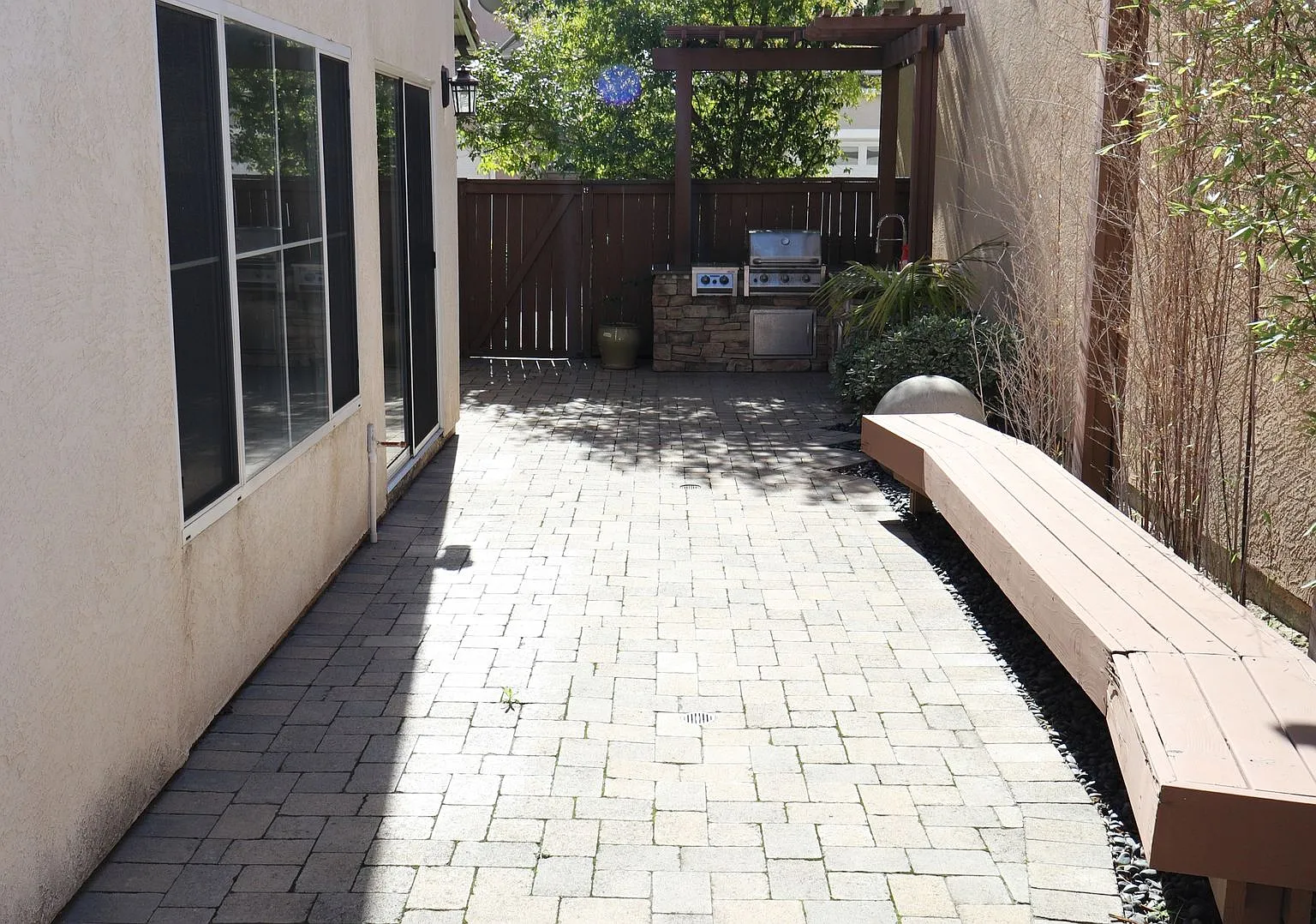 3 bedrooms 2.5 baths house in Eastlake- Chula Vista — Photo 2