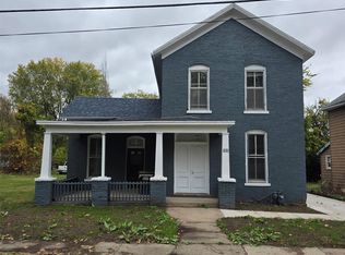 632 E Iroquois St, Freeport, IL 61032