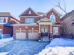 98 Thornhill Ravines Cres, Vaughan, ON L6A 4J8