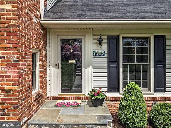 2nd image of 7125 Wolftree Ln