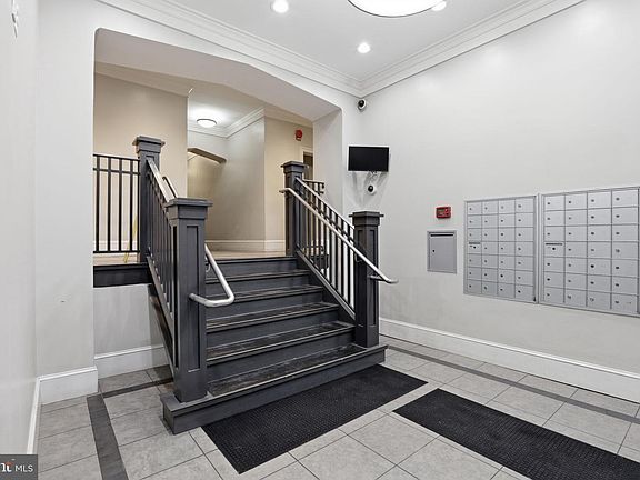 2nd image of 1451 Park Rd NW APT 111