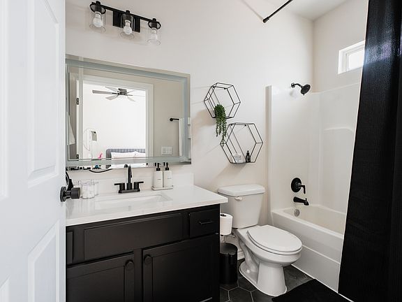 3rd image of 1418 George Ave #1