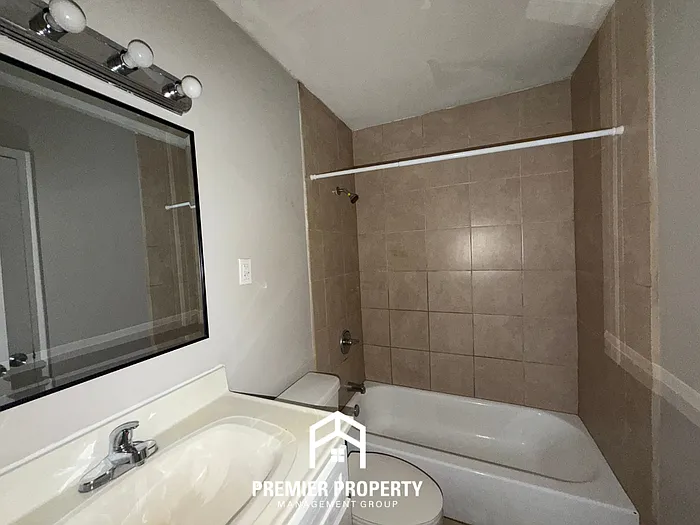 1743 Tahiti Ln — Photo 12