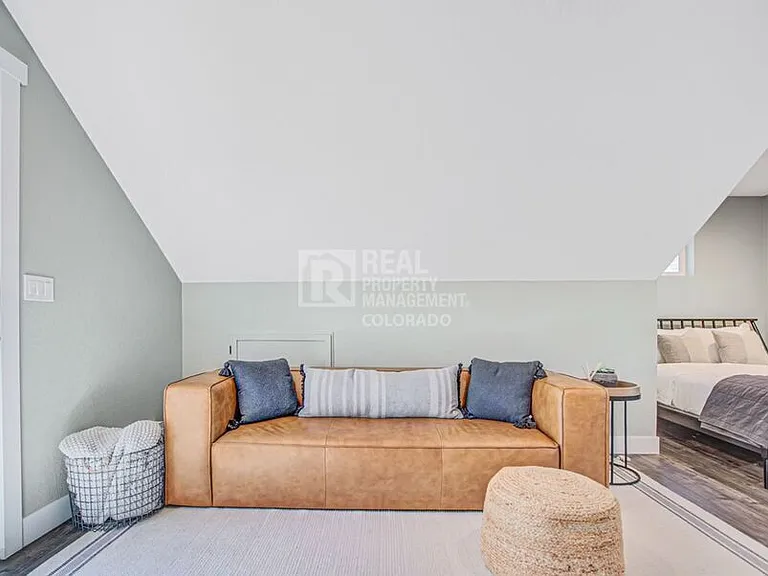 2110 W Pikes Peak Ave #B — Photo 5