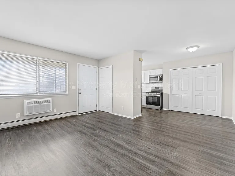 4064 Columbus St #6 — Photo 6