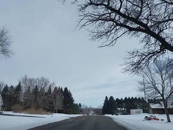 4th image of 17479 Iguana St NW