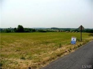 2795 Mountain Rd, Hamburg, PA 19526