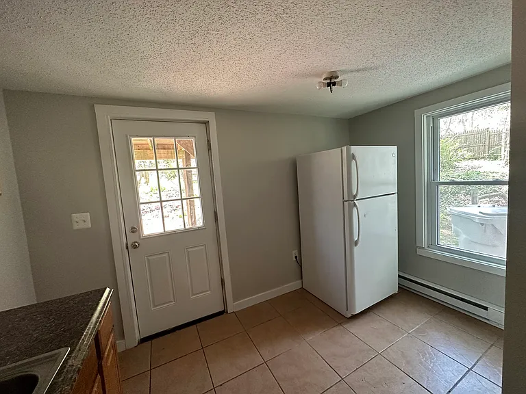 268 Farmington Ave #1 — Photo 8