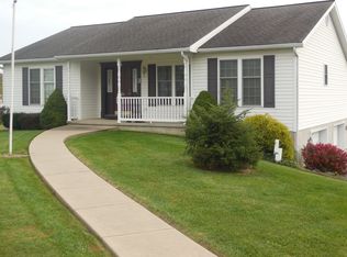 105 Jonathan Dr, Mount Pleasant Mills, PA 17853