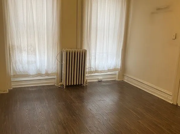 2118 Green St APT 1F, Philadelphia, PA 19130