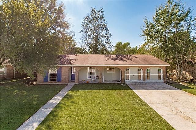 1st image of 1383 Westlawn Dr