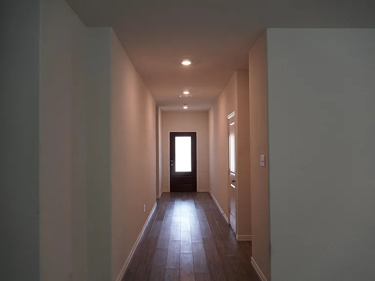 423 Pepperbark Ave — Photo 32