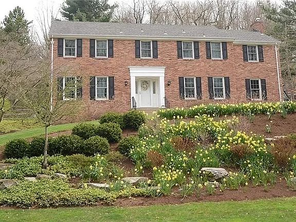 2nd image of 312 Hallsborough Dr