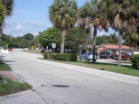 4th image of 540 Canal Point S #115A