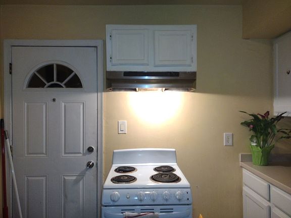 3rd image of 840 A Ave