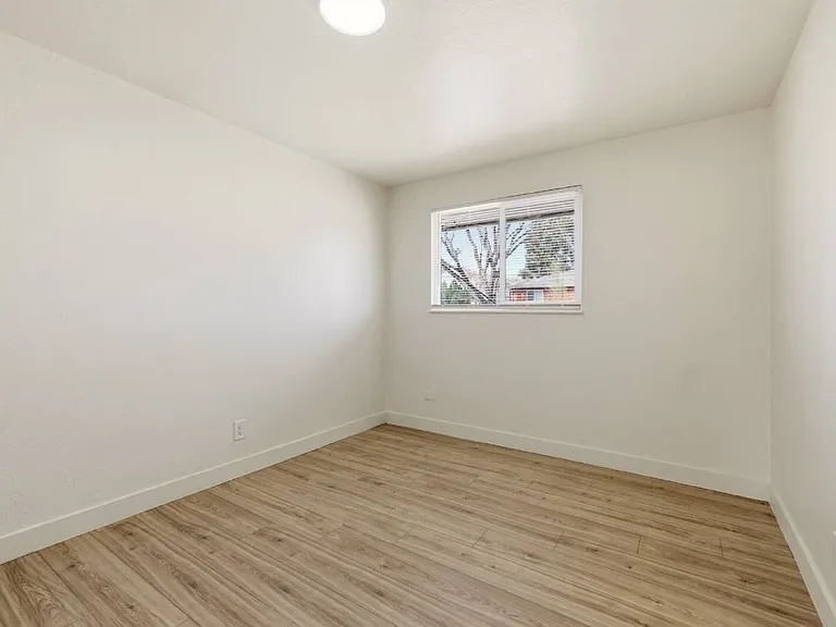 8990 E 12th Ave — Photo 7