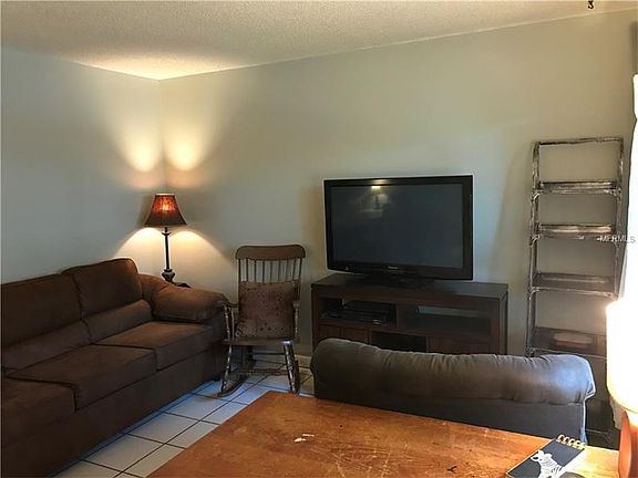2nd image of 10345 Kapok Ct #4