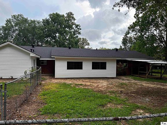 3rd image of 104 Rosemary Dr