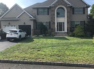 39 Jacobs Ln, Scotch Plains, NJ 07076