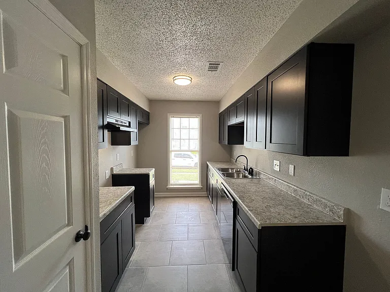 3861 Innsbrook Dr — Photo 7