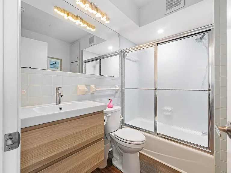 1440 Ocean Dr #2 — Photo 6