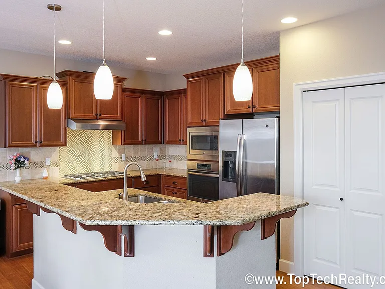 15963 NW Linder St — Photo 4