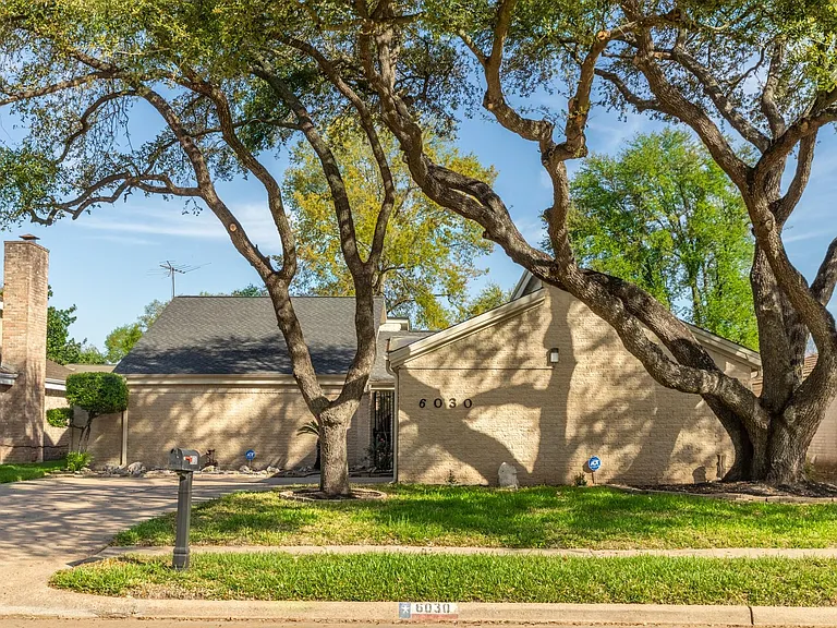 6030 Gallant Forest Dr — Photo 1
