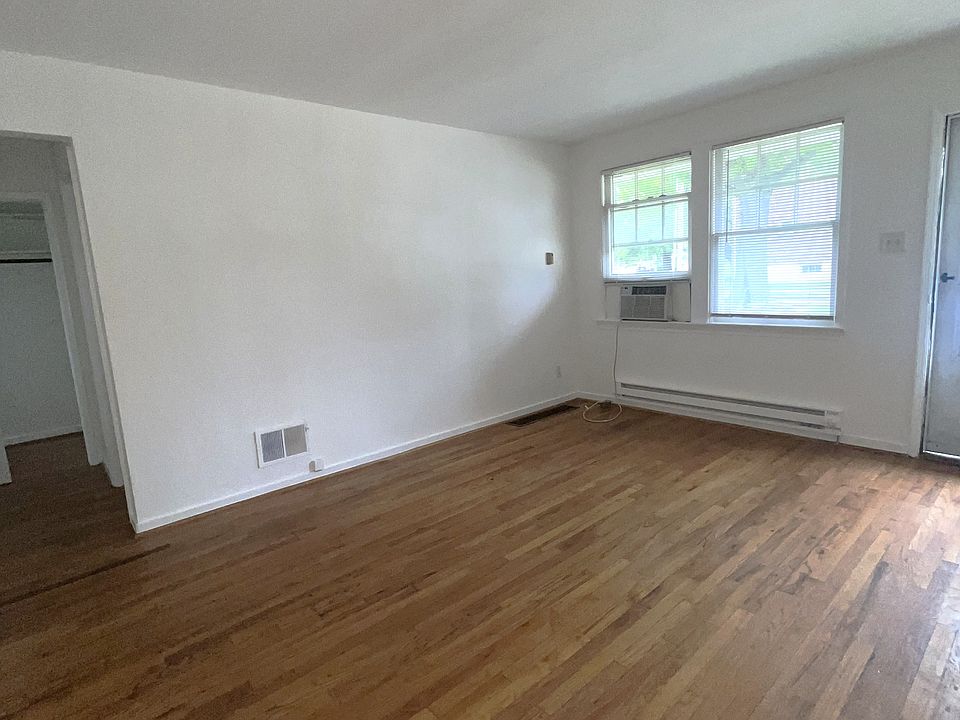 1st image of 1204 Yale Ave #4