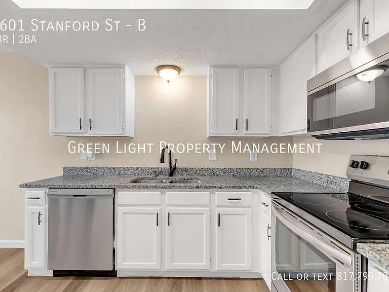 2601 Stanford St #B — Photo 8